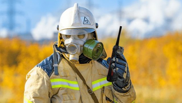 Opérateur en zone ATEX utilisant terminal mobile G60 Pro